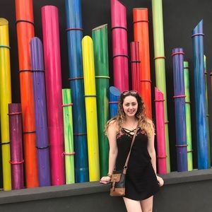 Meet your Posher, Joelle